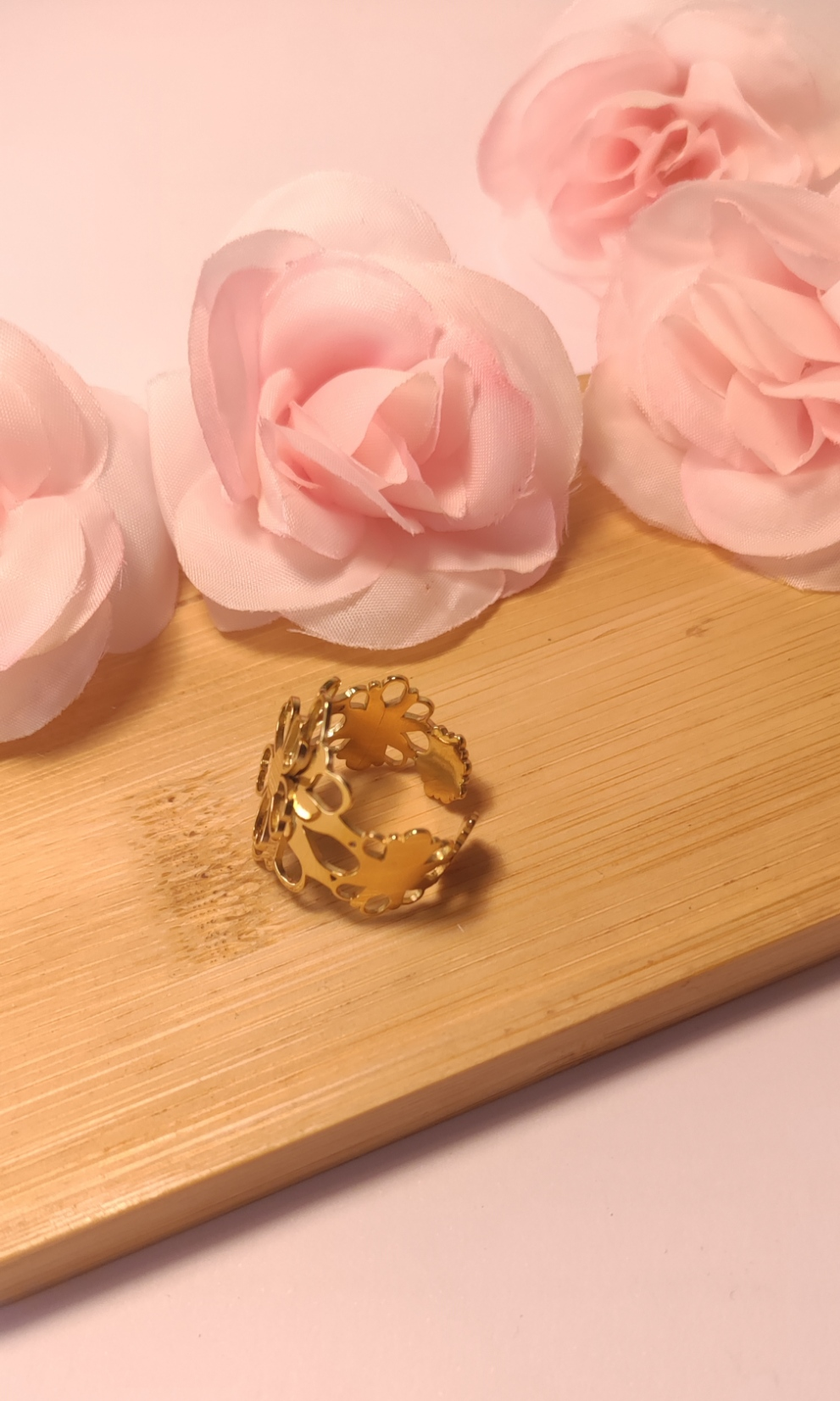 Bague Ajustable Dorée Fleur Travaillée Relief Acier Inoxydable - Rêve de Rose