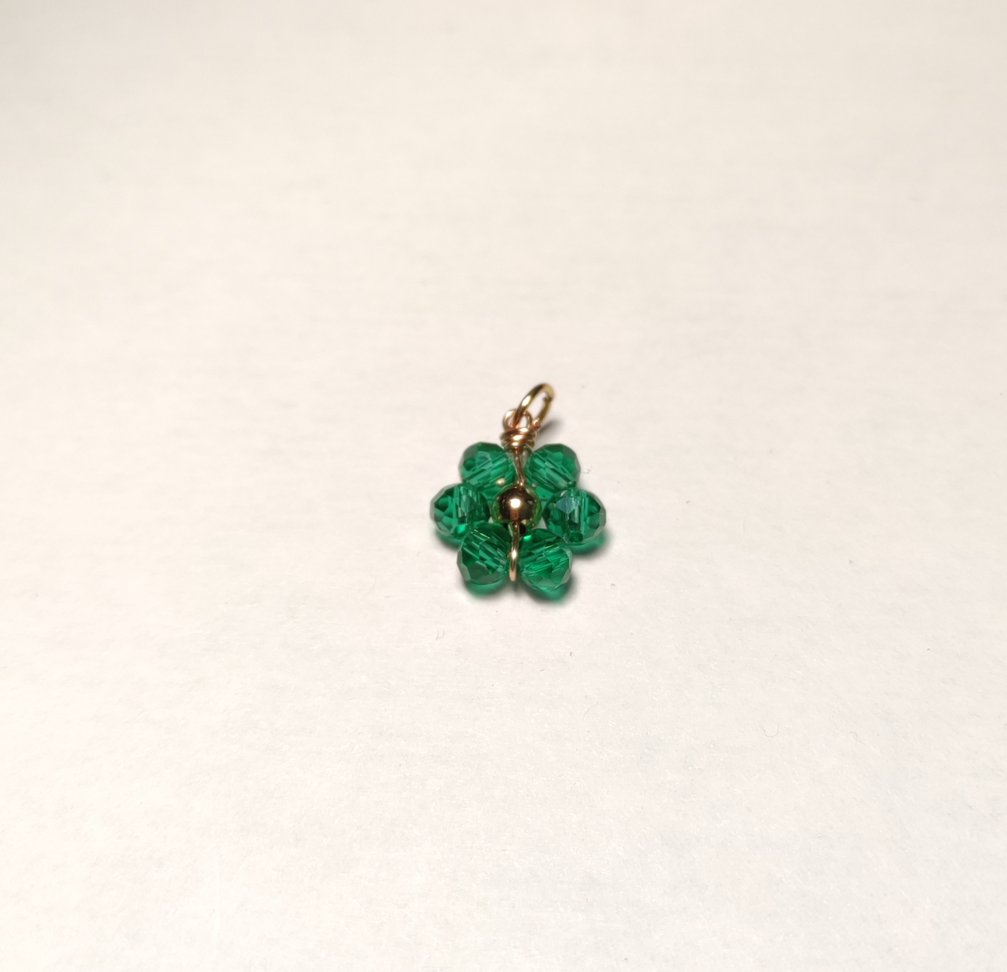 Charms fleur verte