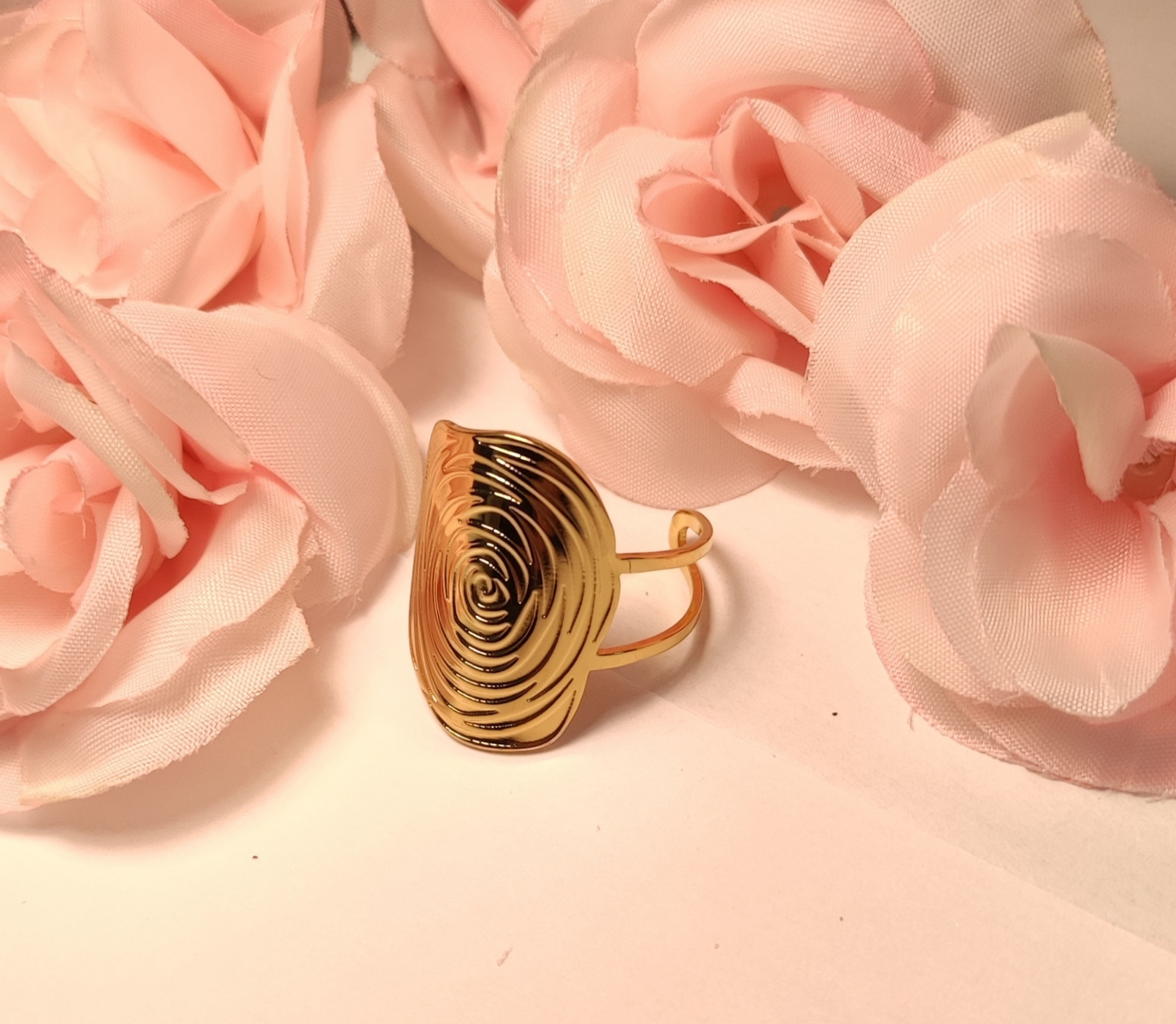 Bague Spirale Acier Inoxydable Doré Ajustable - Design Moderne - Rêve de Rose