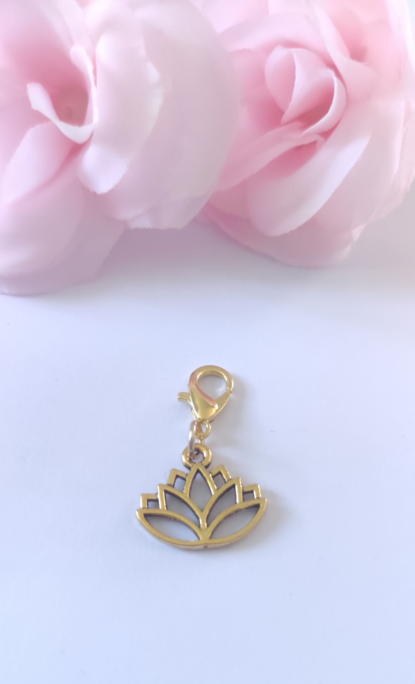Charm fleur de lotus