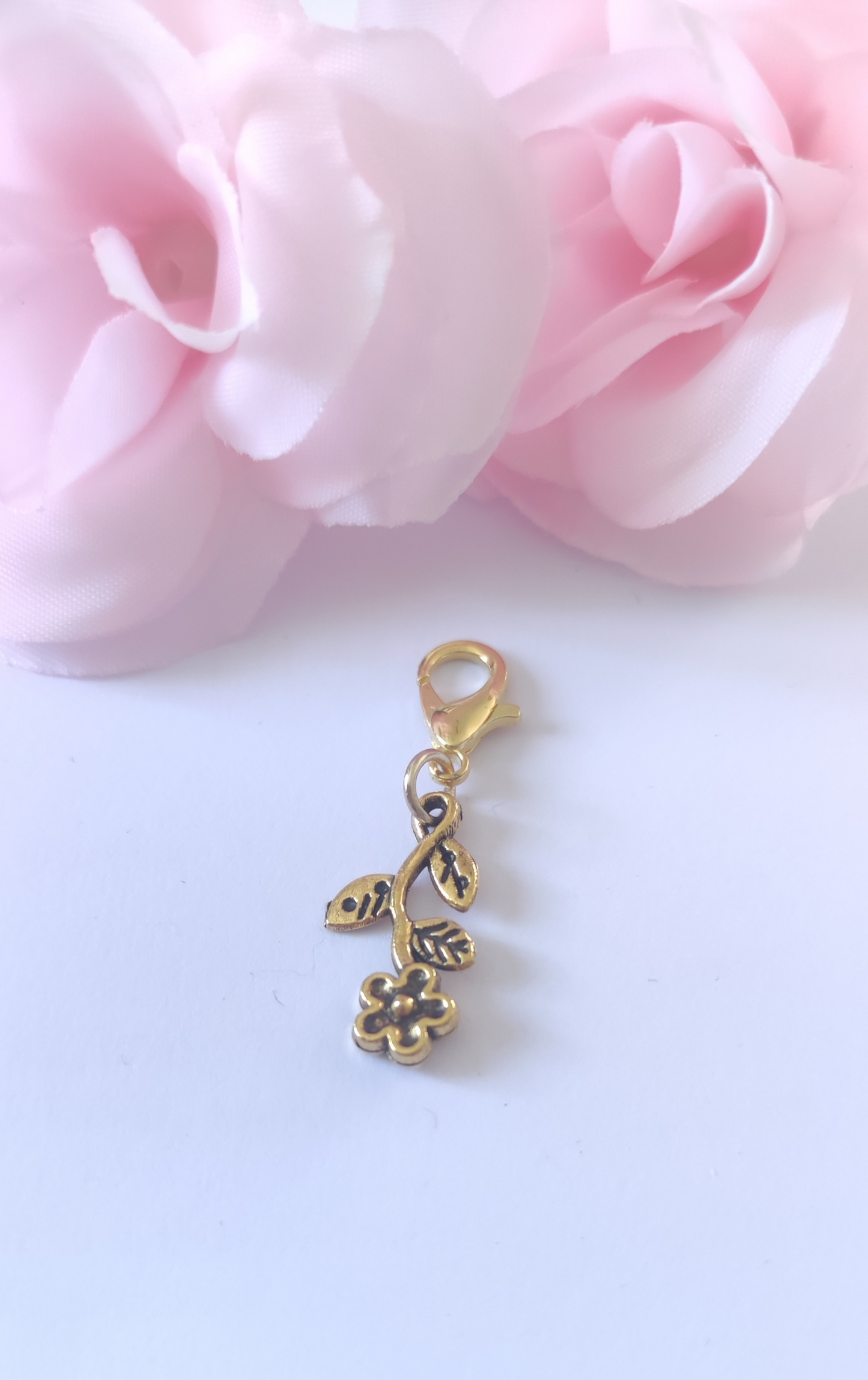 Charm fleur avec fermoir