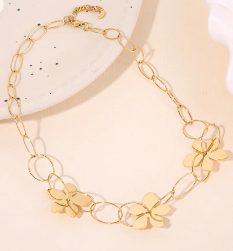 Collier Fin Doré Fleurs Délicates - Rêve de Rose