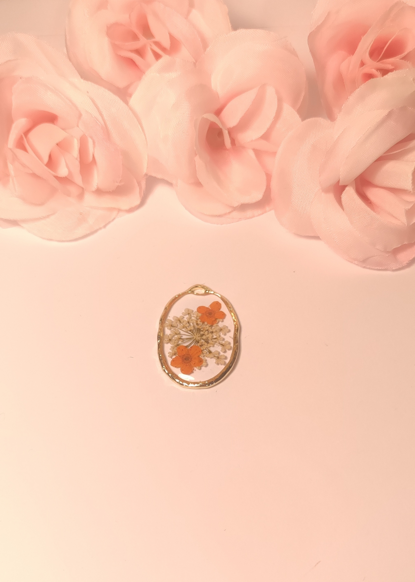 Charms fleurs séchées oranges