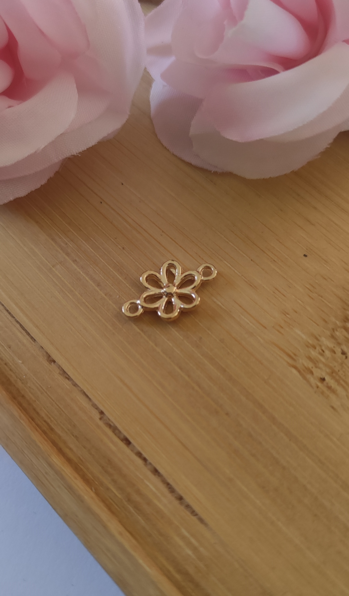 Charms connecteur petite fleur doré