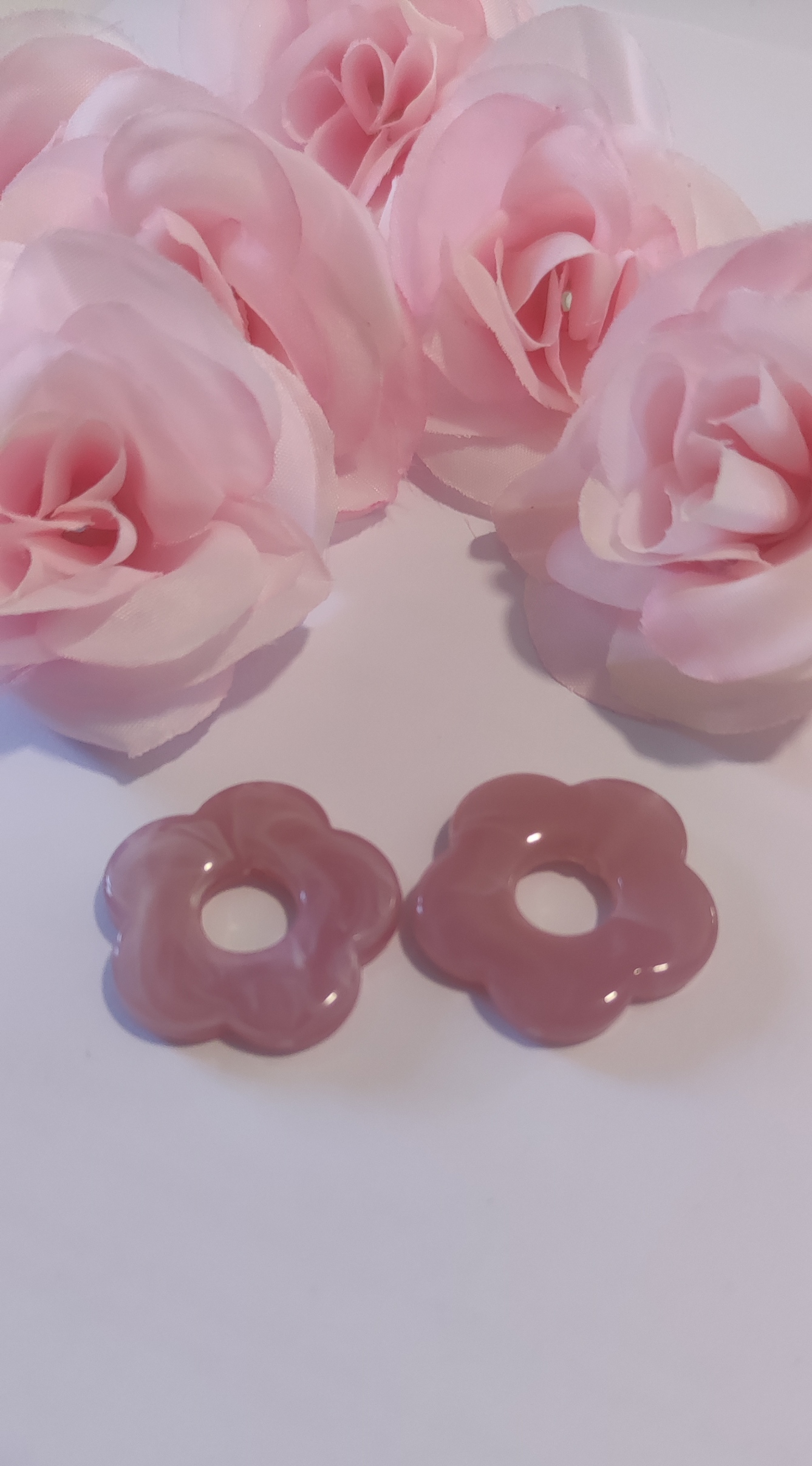 Lot de 2 perles fleurs rose pastel