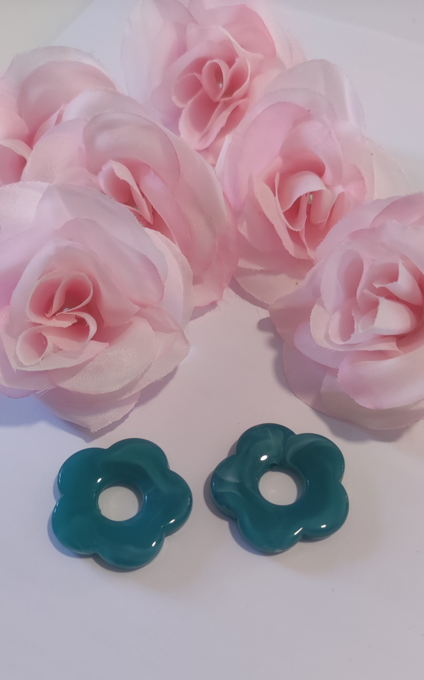 Lot de 2 perles fleurs bleu turquoise