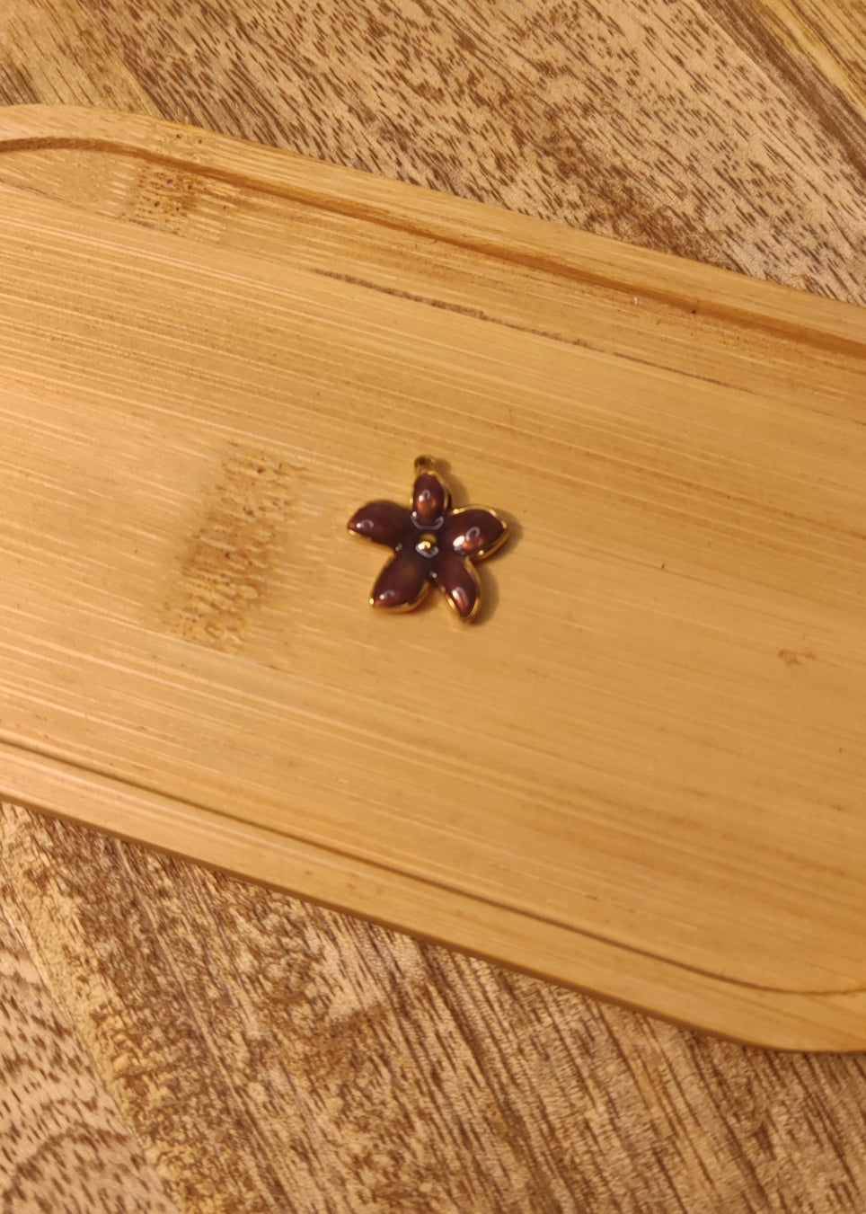 Charm Fleur Délicate 2cm Marron - Rêve de Rose