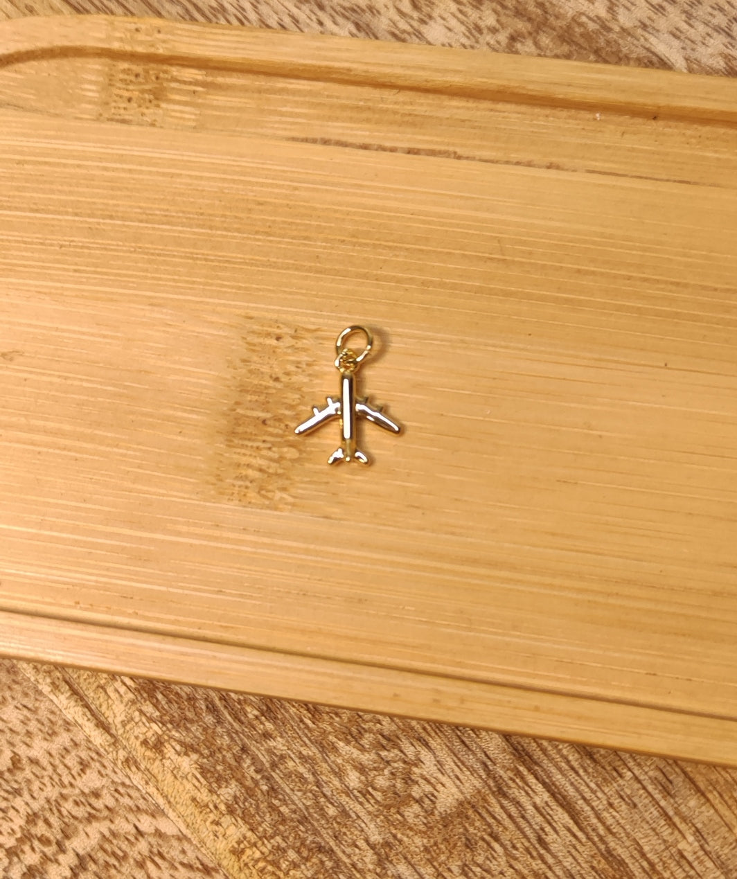 Charm Avion Doré 1,5cm - Rêve de Rose