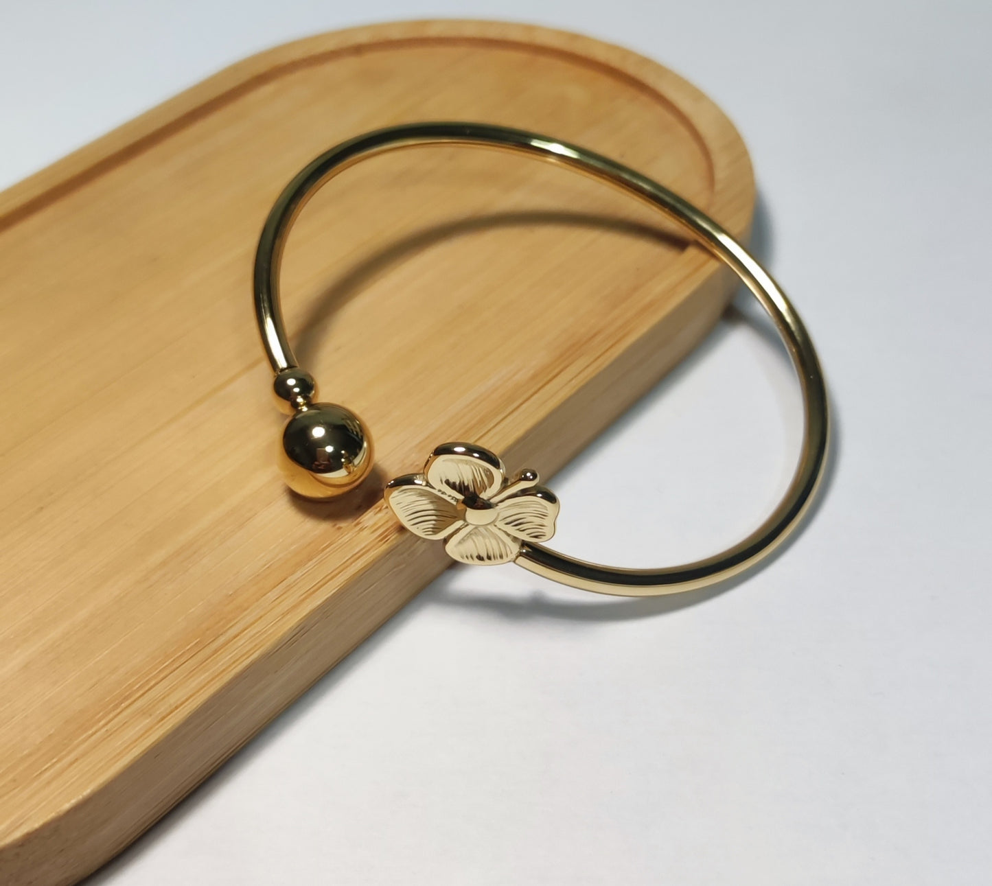 Jonc Doré Fin Fleur Délicate - Rêve de Rose