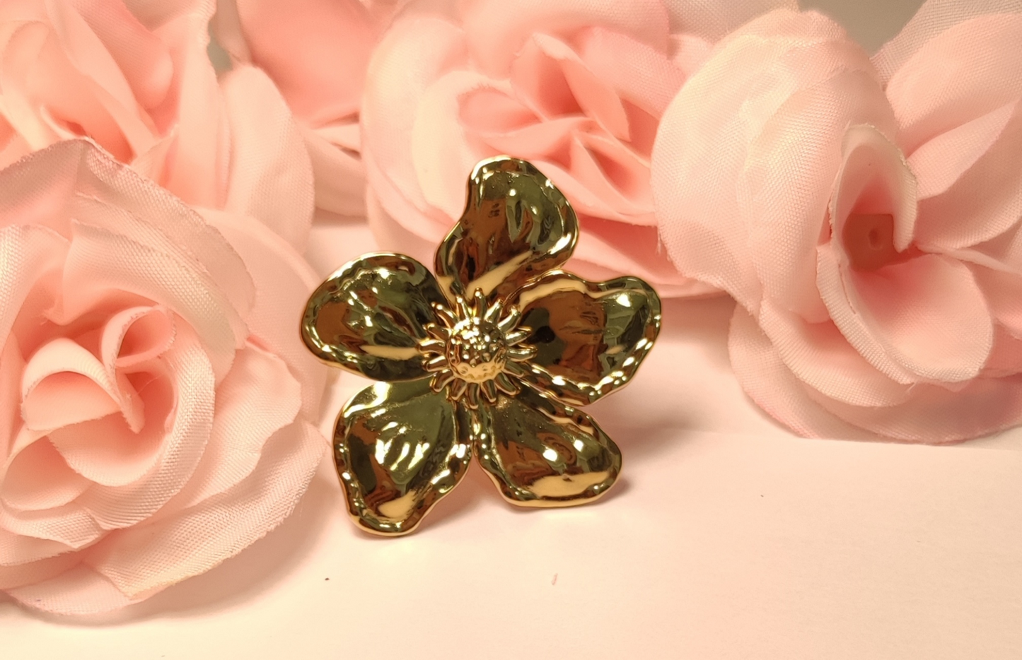 Bague Ajustable Dorée Fleur Acier Inoxydable - Rêve de Rose