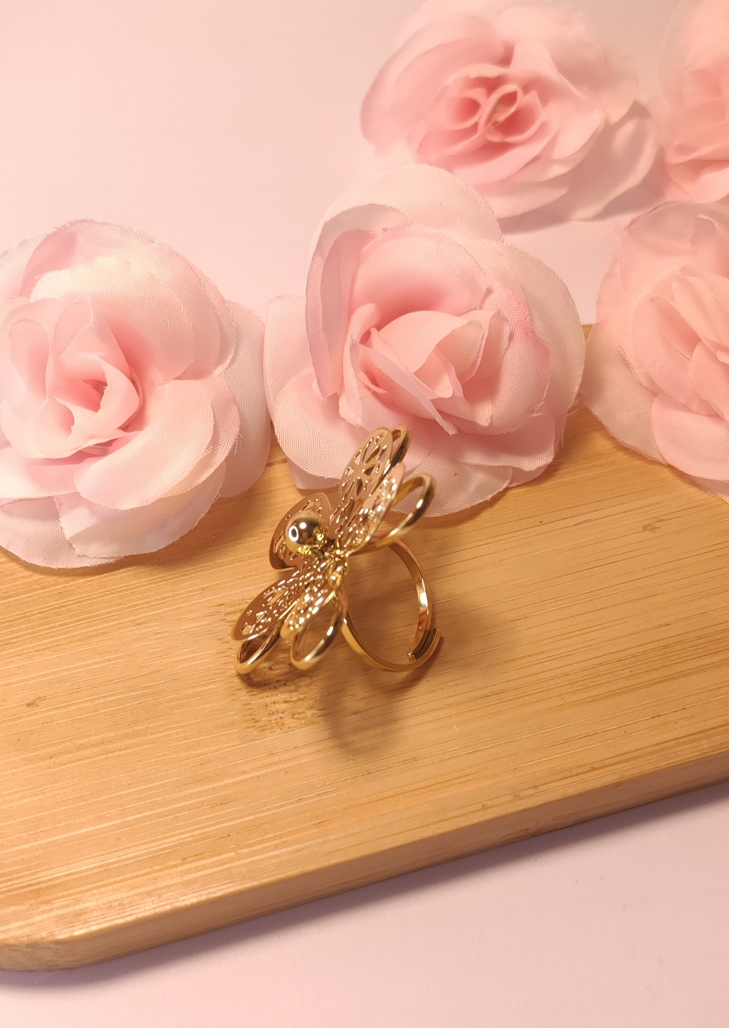 Bague Ajustable Dorée Fleur en Relief Acier Inoxydable - Rêve de Rose