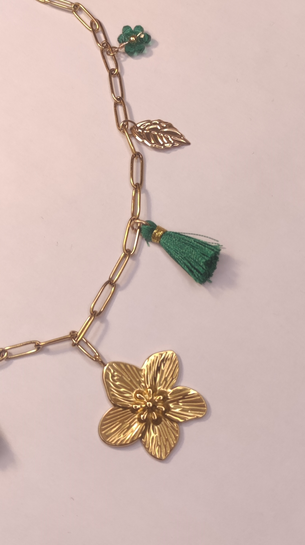 Collier Charms Doré Fleur & Pompons Verts - Acier Inoxydable - Rêve de Rose