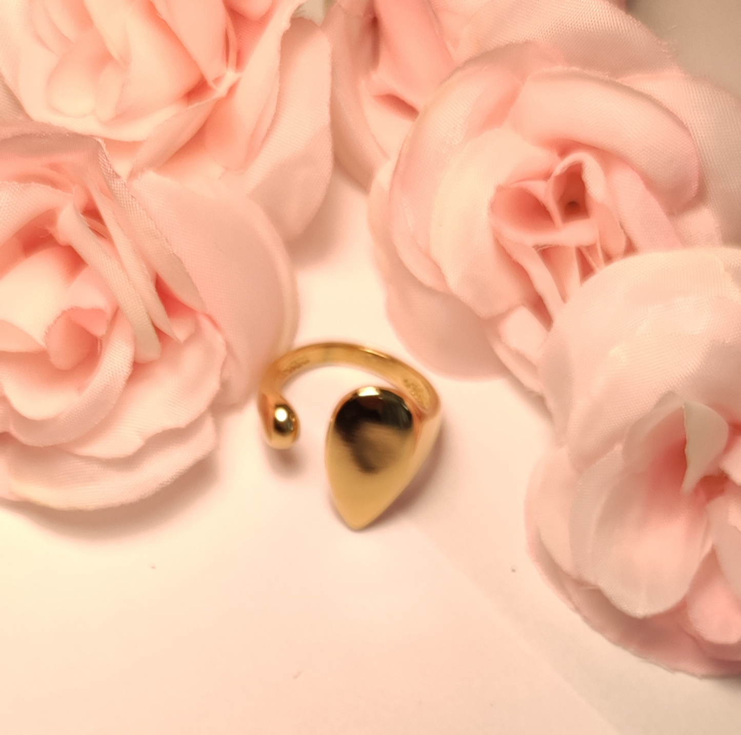 Bague Asymétrique Acier Inoxydable Doré - Design Moderne - Rêve de Rose