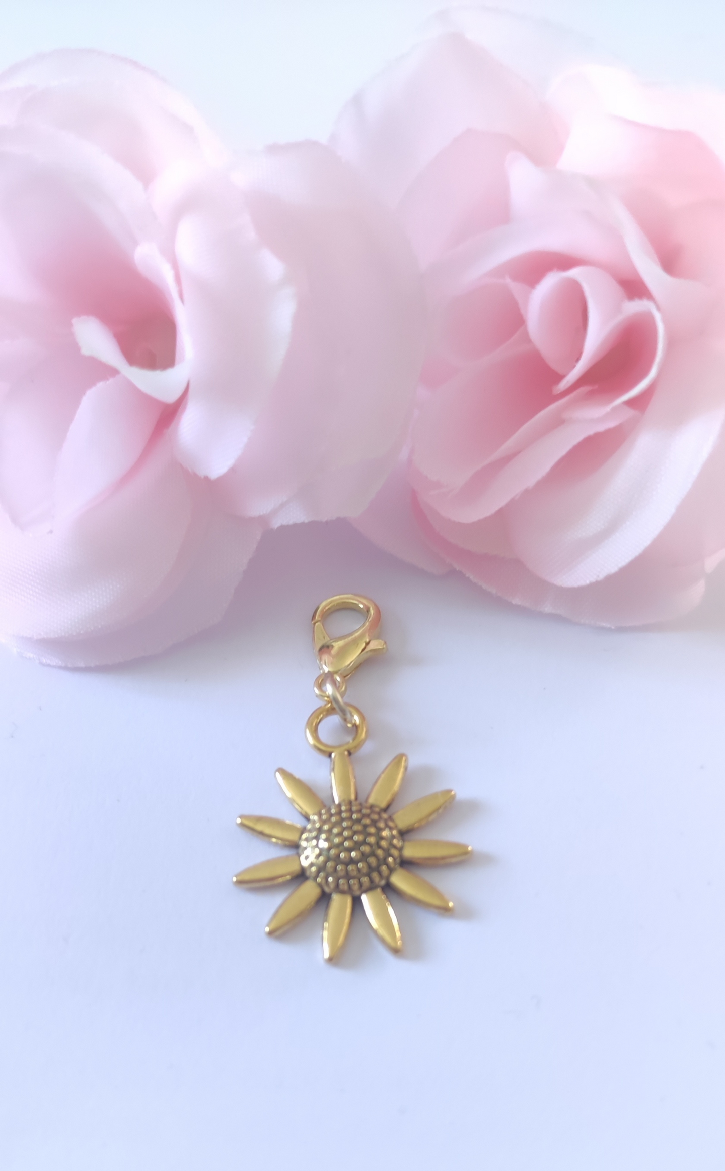 Charm fleur avec fermoir