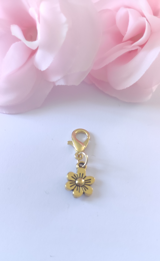 Charm petite fleur avec fermoir