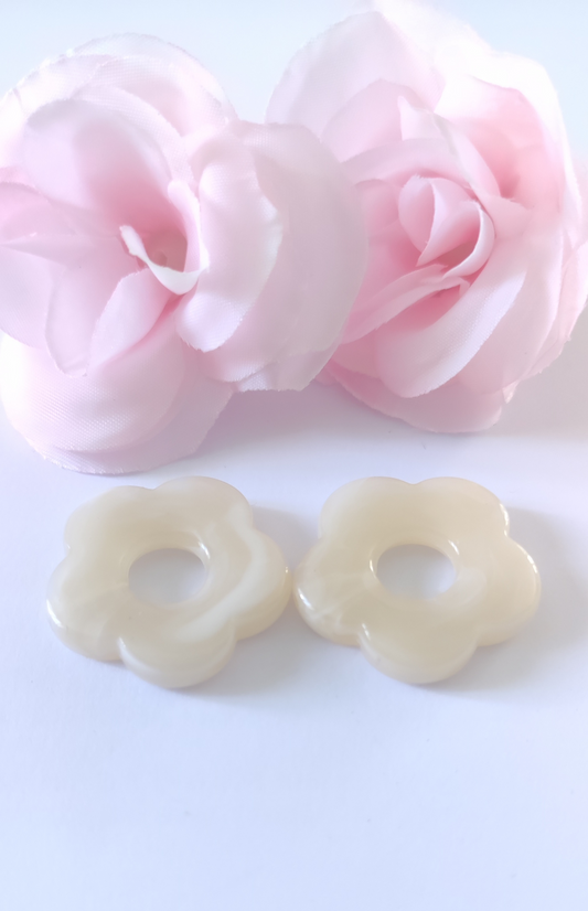 Lot de 2 Perles de fleurs crèmes