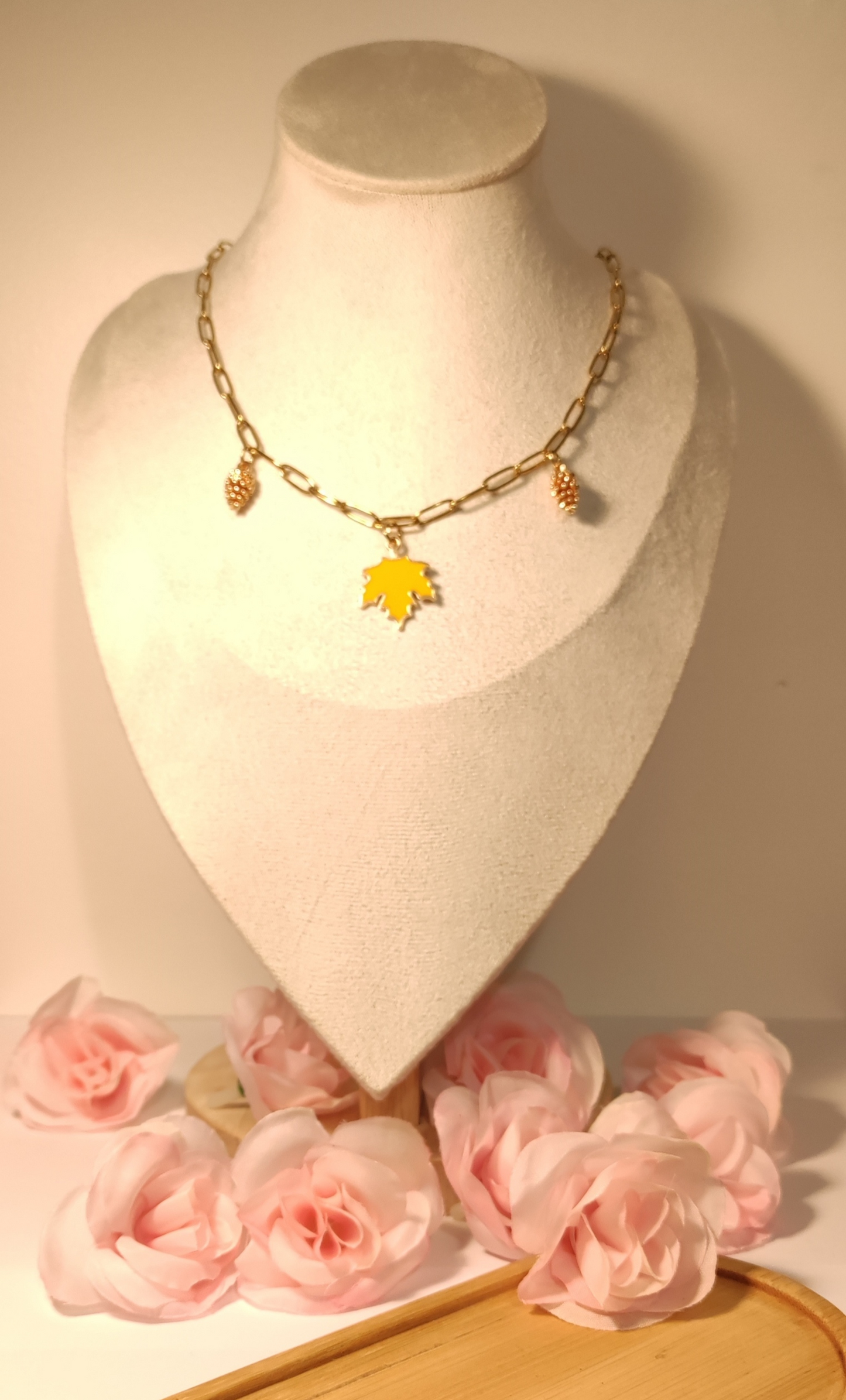 Collier Doré Charms Pommes de Pin et Feuille - Rêve de Rose