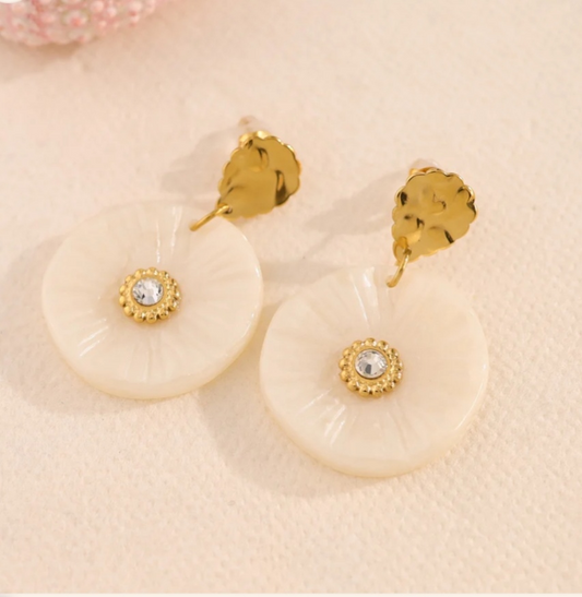 Boucles d'Oreilles Dorées Fleur Blanche Cœur Strass - Rêve de Rose