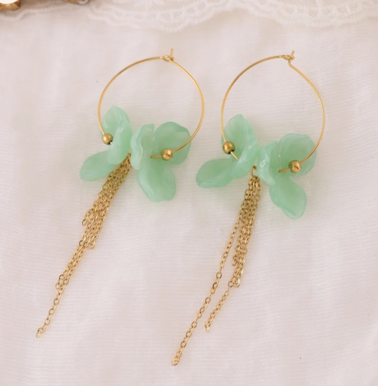 Boucles d'Oreilles Dorées Fleur Verte Résine - Rêve de Rose
