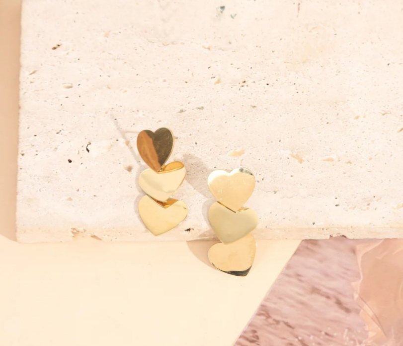 Boucles d'Oreilles Pendantes Dorées 3 Cœurs Cascade - Rêve de Rose