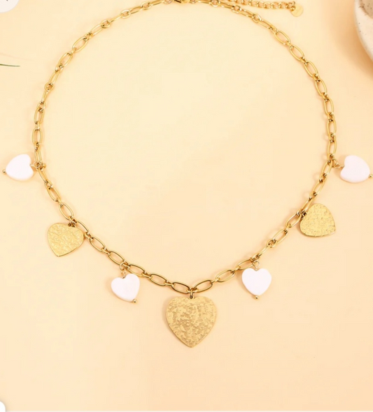 Collier Doré Cœurs Martelés et Cœurs Blancs - Rêve de Rose