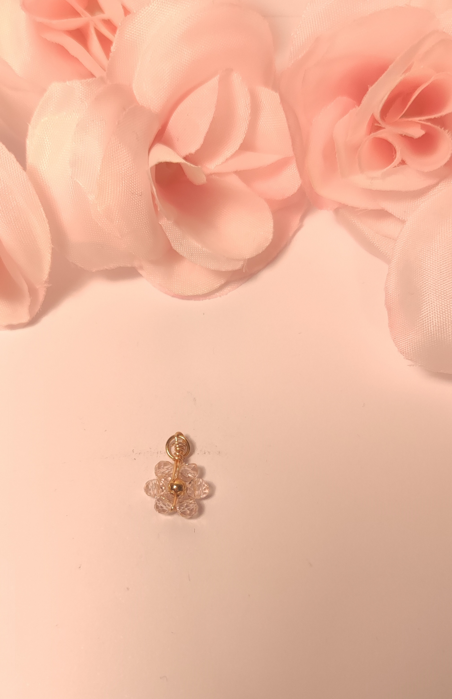 Charms petite fleur rose pastel