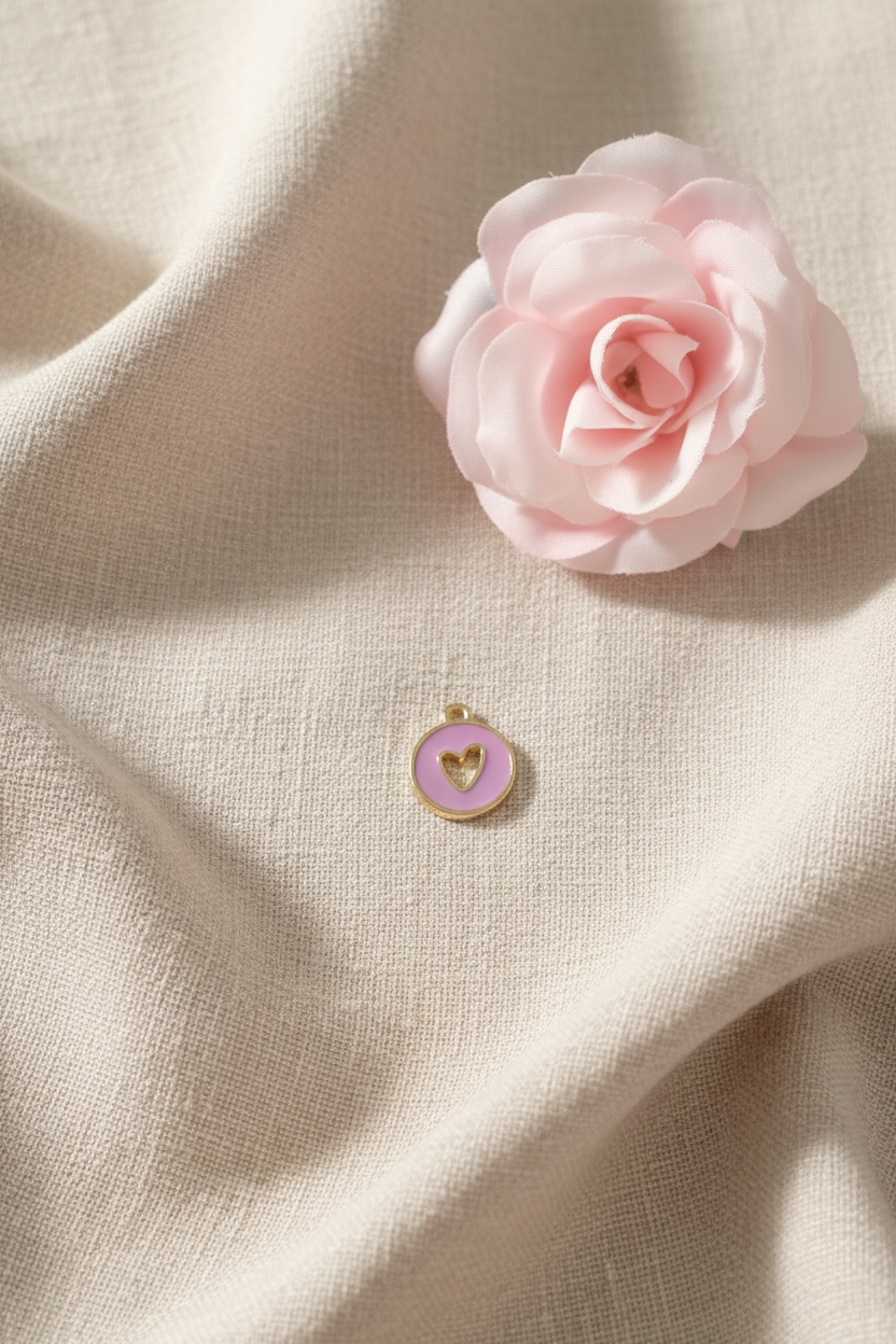 Charms rond violet cœur