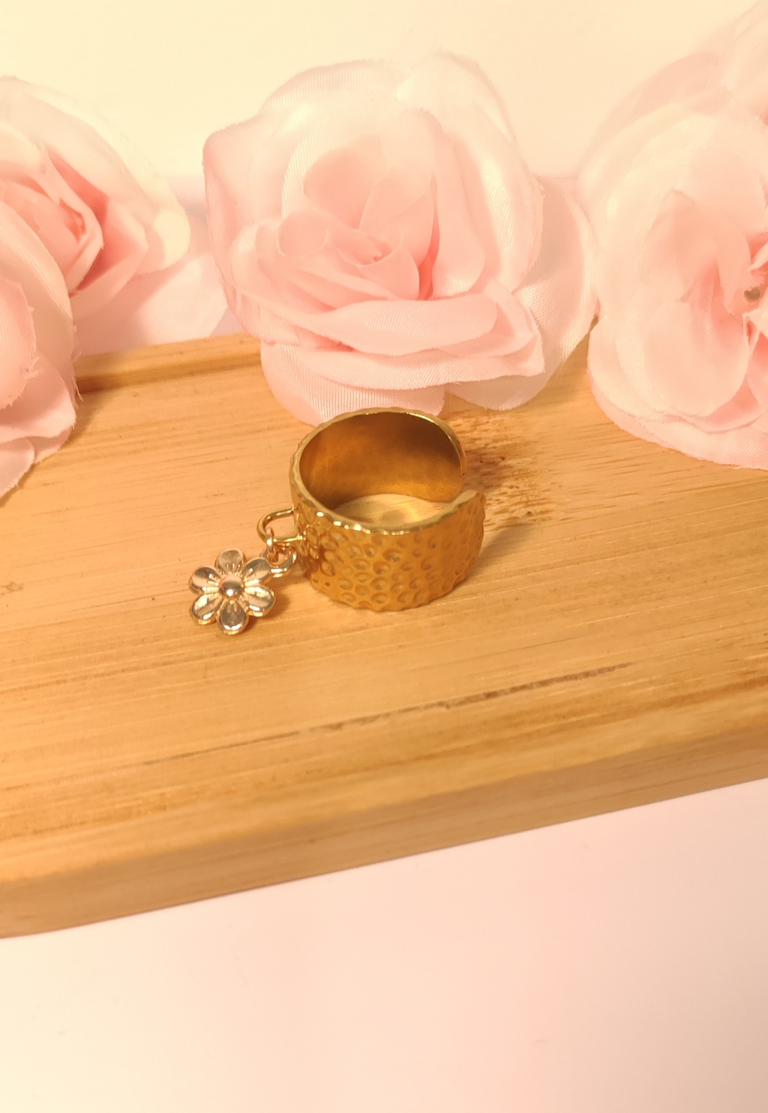 Bague Fleur Acier Inoxydable Doré Ajustable - Rêve de Rose