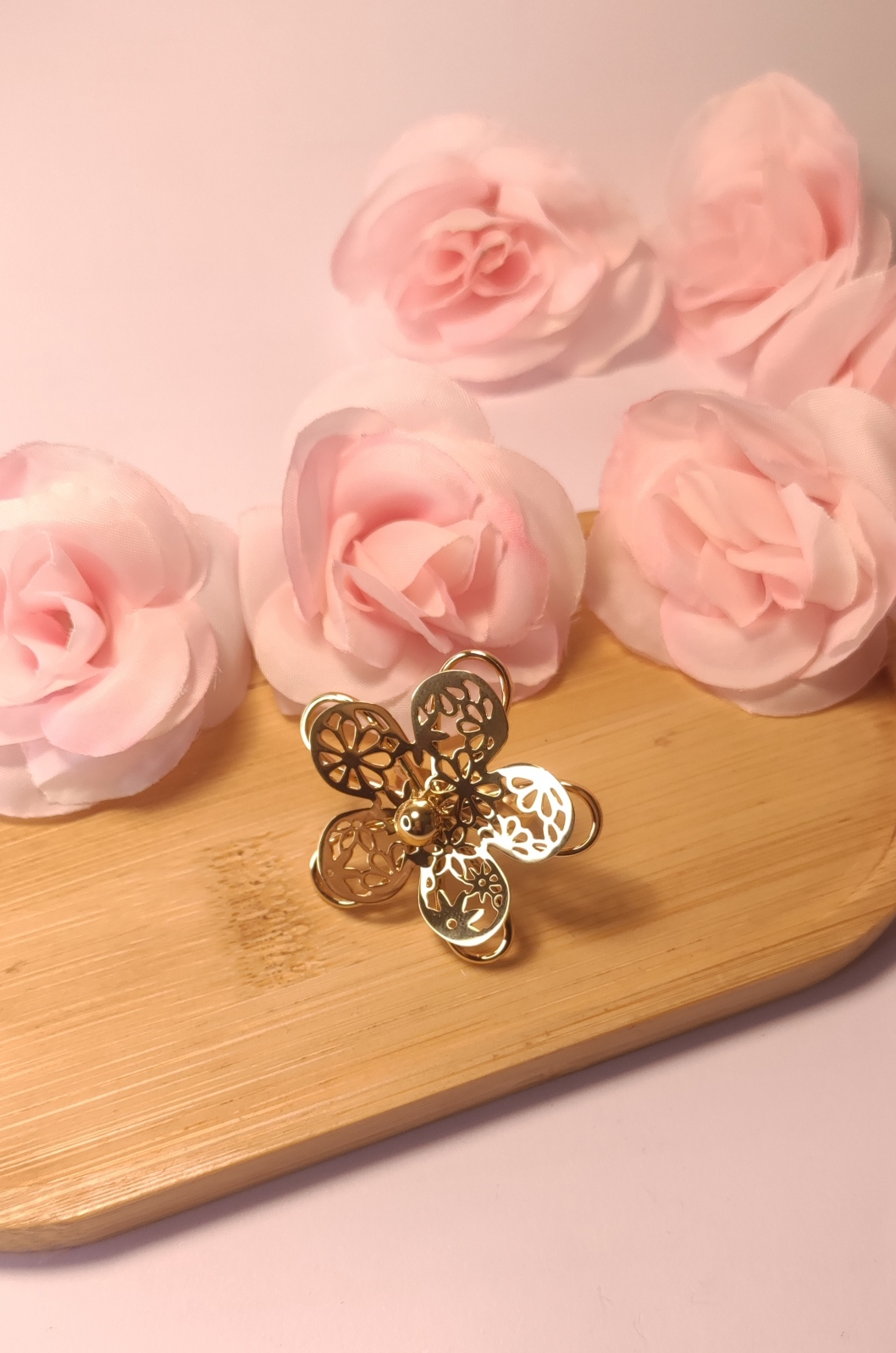 Bague Ajustable Dorée Fleur en Relief Acier Inoxydable - Rêve de Rose