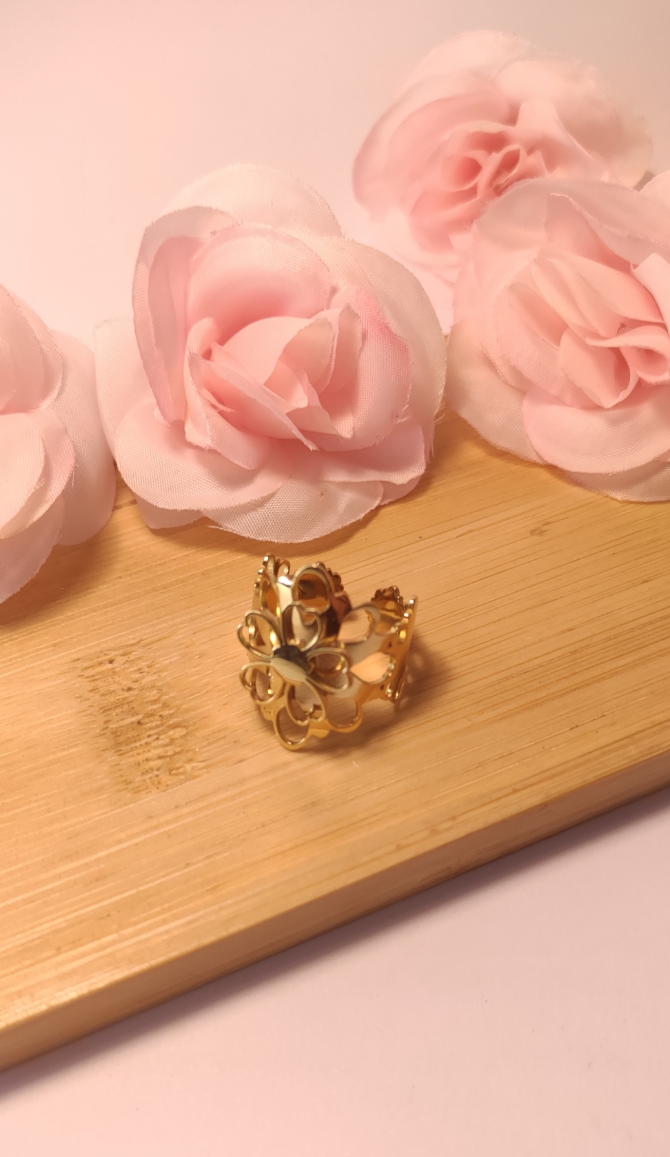 Bague Ajustable Dorée Fleur Travaillée Relief Acier Inoxydable - Rêve de Rose