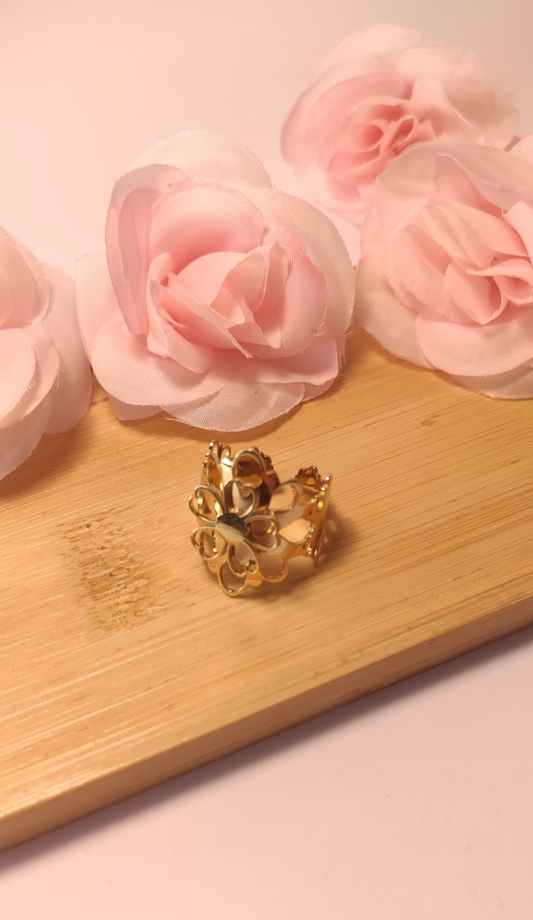 Bague Ajustable Dorée Fleur Travaillée Relief Acier Inoxydable - Rêve de Rose