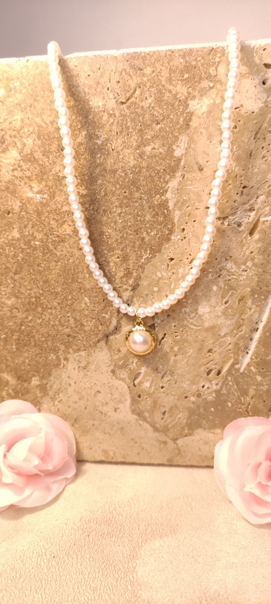 Collier Acier Inoxydable Perle Blanche - Pendentif Doré Élégant - Rêve de Rose