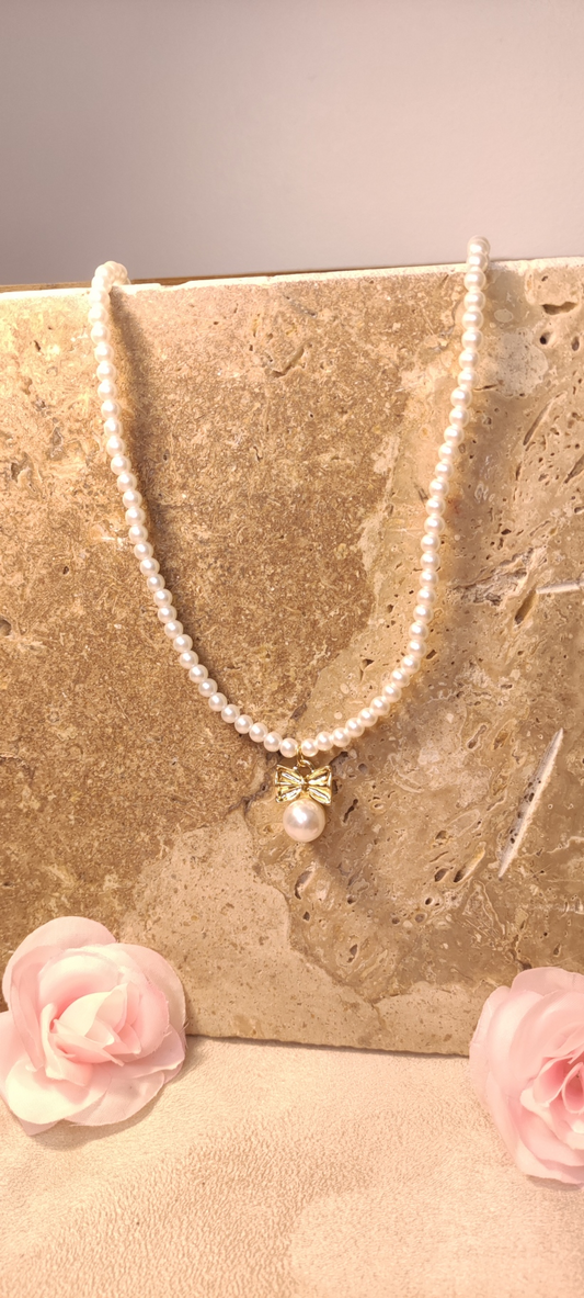 Collier Perles Blanches Pendentif Nœud - Acier Inoxydable - Rêve de Rose