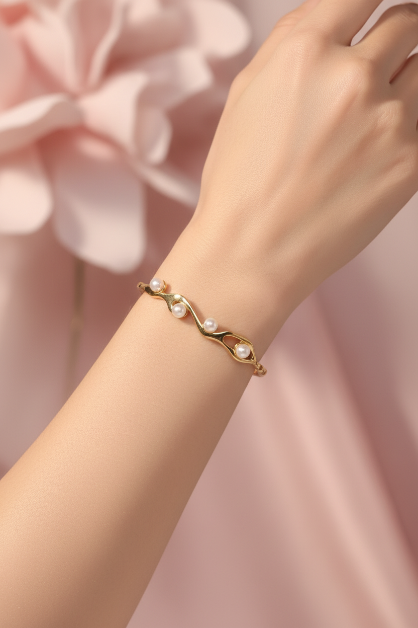 Bracelet Jonc Acier Inoxydable Doré Perles Blanches - Rêve de Rose