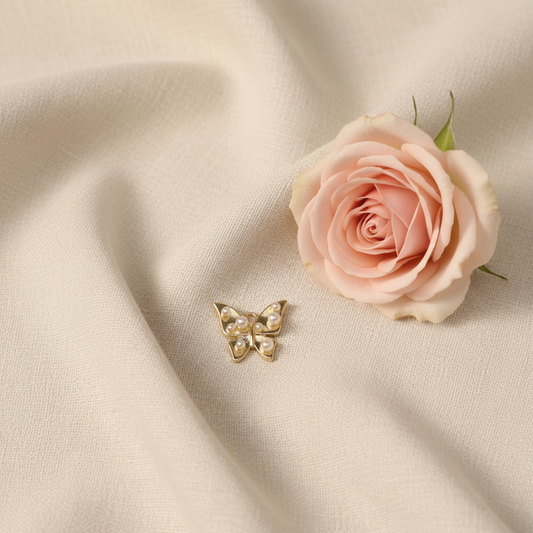 Charm Papillon doré avec Perles Blanches - Rêve de Rose