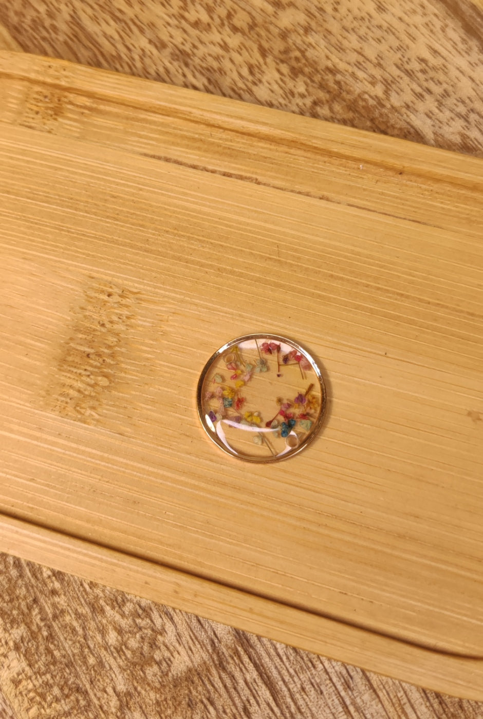 Charm Connecteur Rond avec Petites Fleurs Séchées - Rêve de Rose