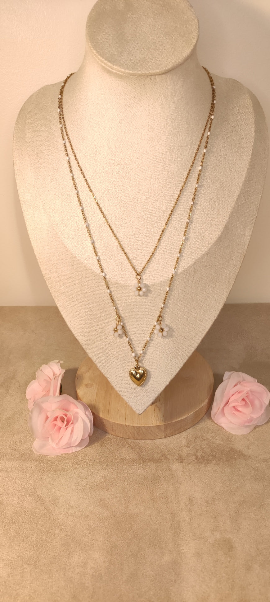Collier Double Chaînes Dorées Perles Blanches Fleurs et Cœur - Rêve de Rose