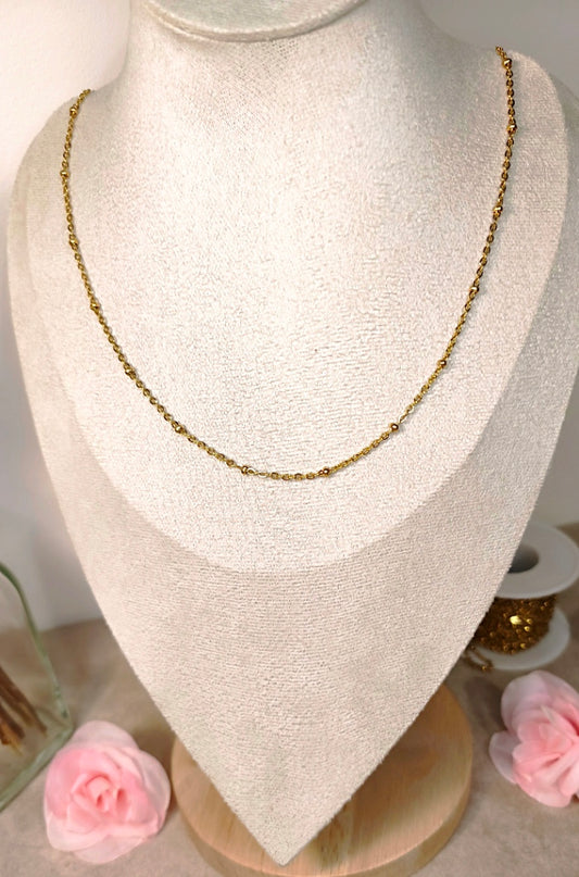 Collier Chaîne Fine Torsadée Petites Perles Dorées Personnalisable - Rêve de Rose