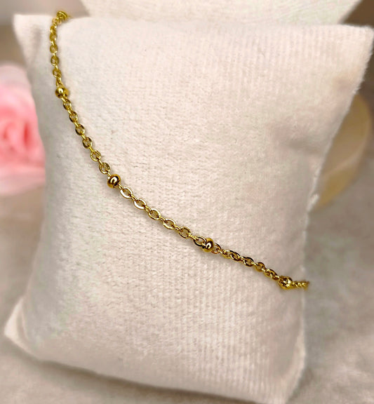 Bracelet Chaîne Fine Torsadée Petites Perles Dorées Personnalisable - Rêve de Rose