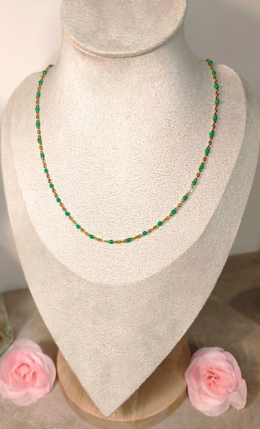 Collier Chaîne Fine Torsadée Petites Perles Vertes Personnalisable - Rêve de Rose