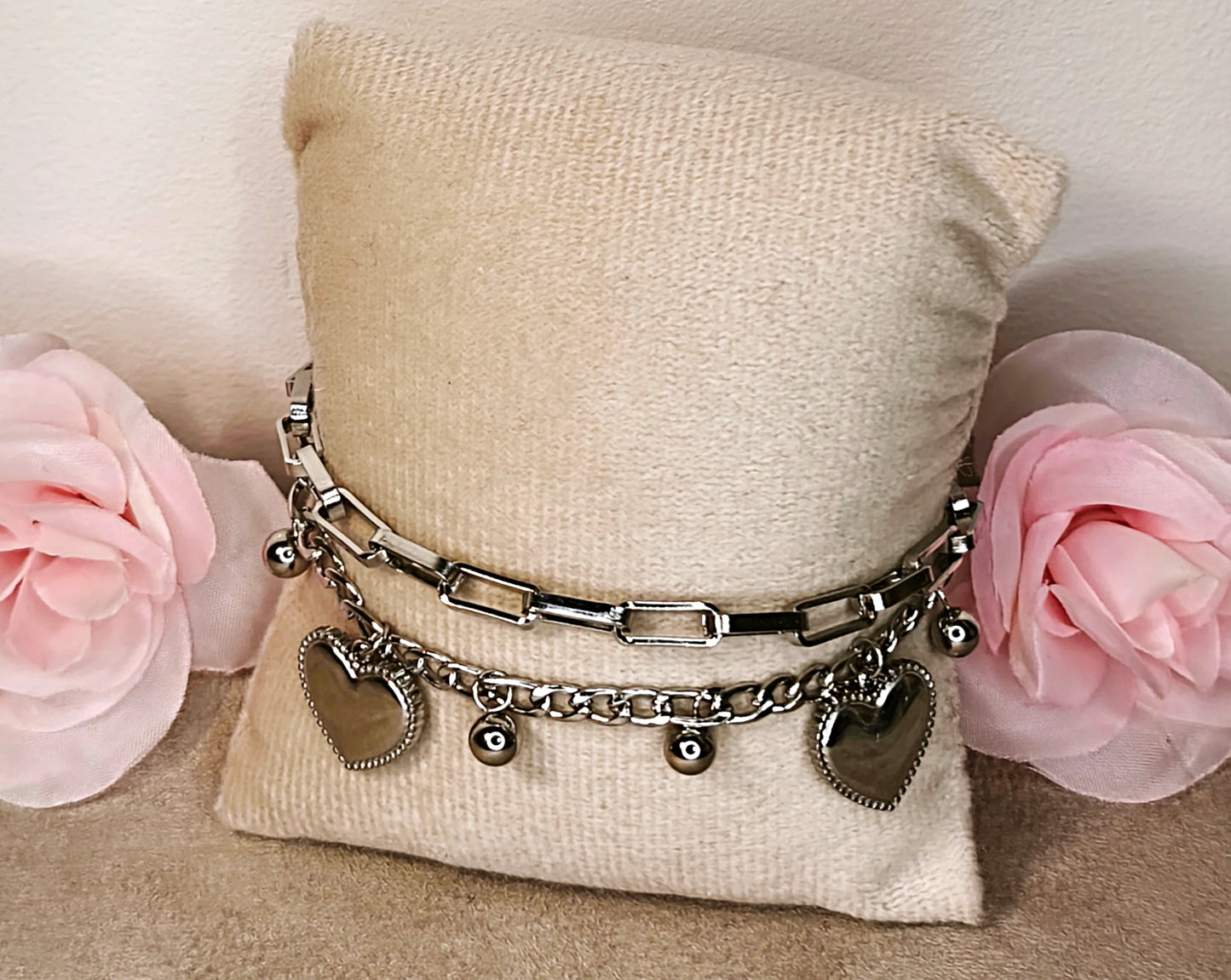 Bracelet Double Chaîne Argenté Breloques Cœurs - Rêve de Rose