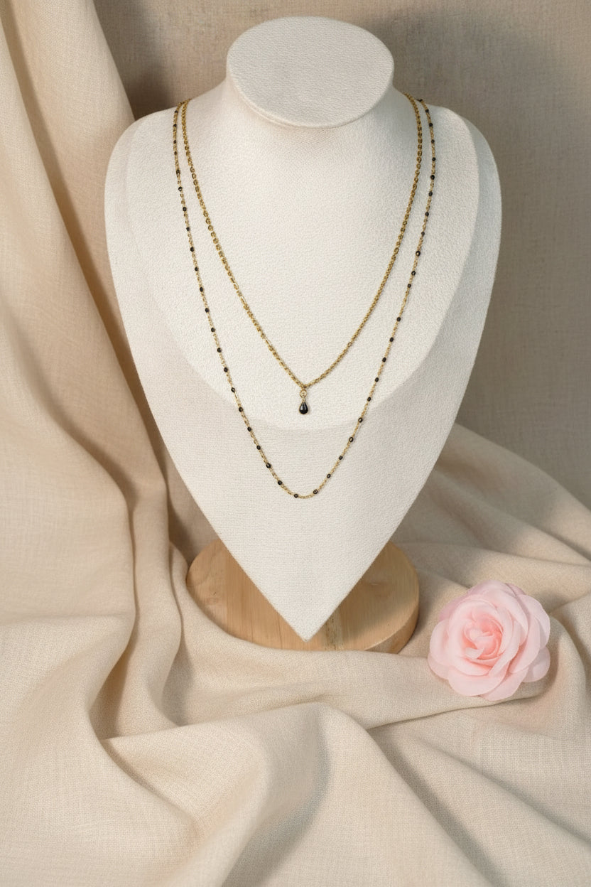 Collier double chaîne dorée et noire avec petite pierre noire - Rêve de Rose