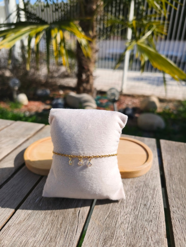 Bracelet chaîne fine avec 3 petites pierres scintillante - Rêve de Rose