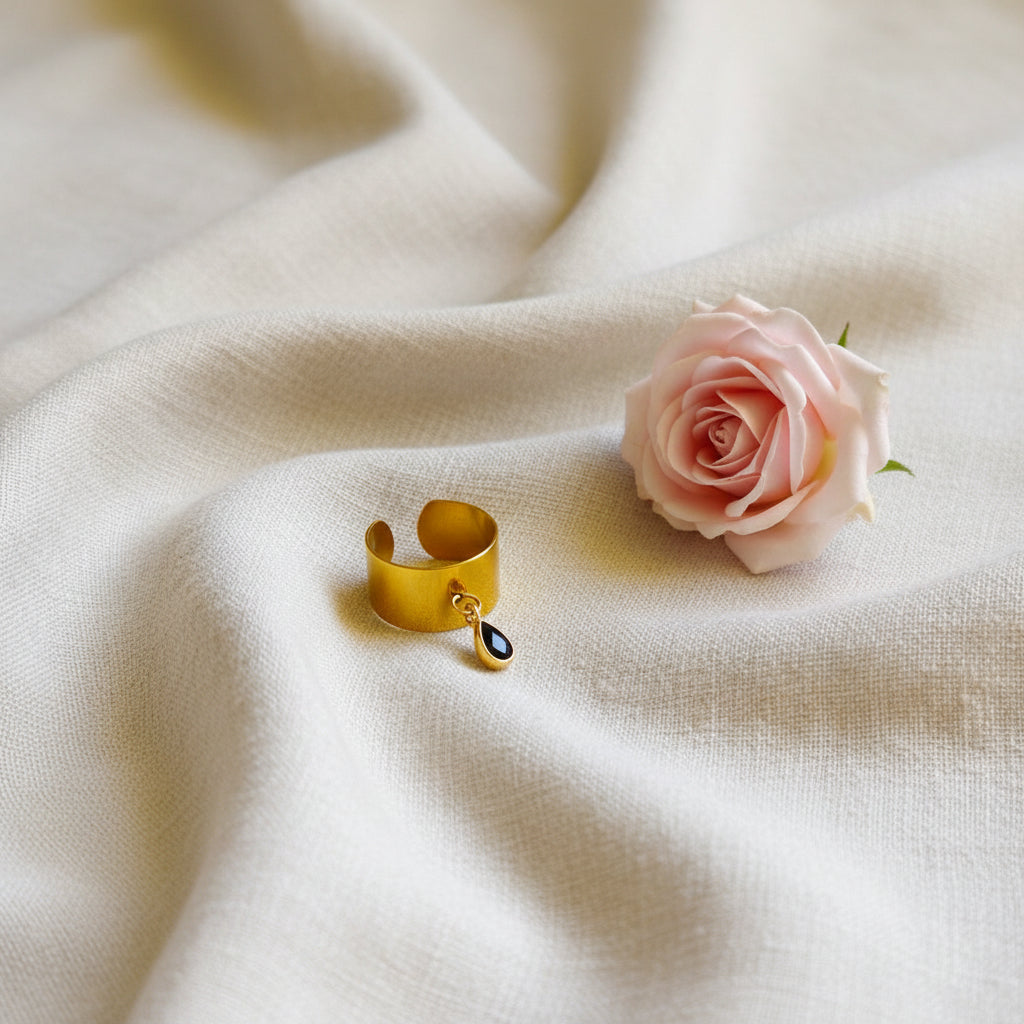 Bague ajustable large acier inoxydable doré avec pierre noire - Rêve de Rose