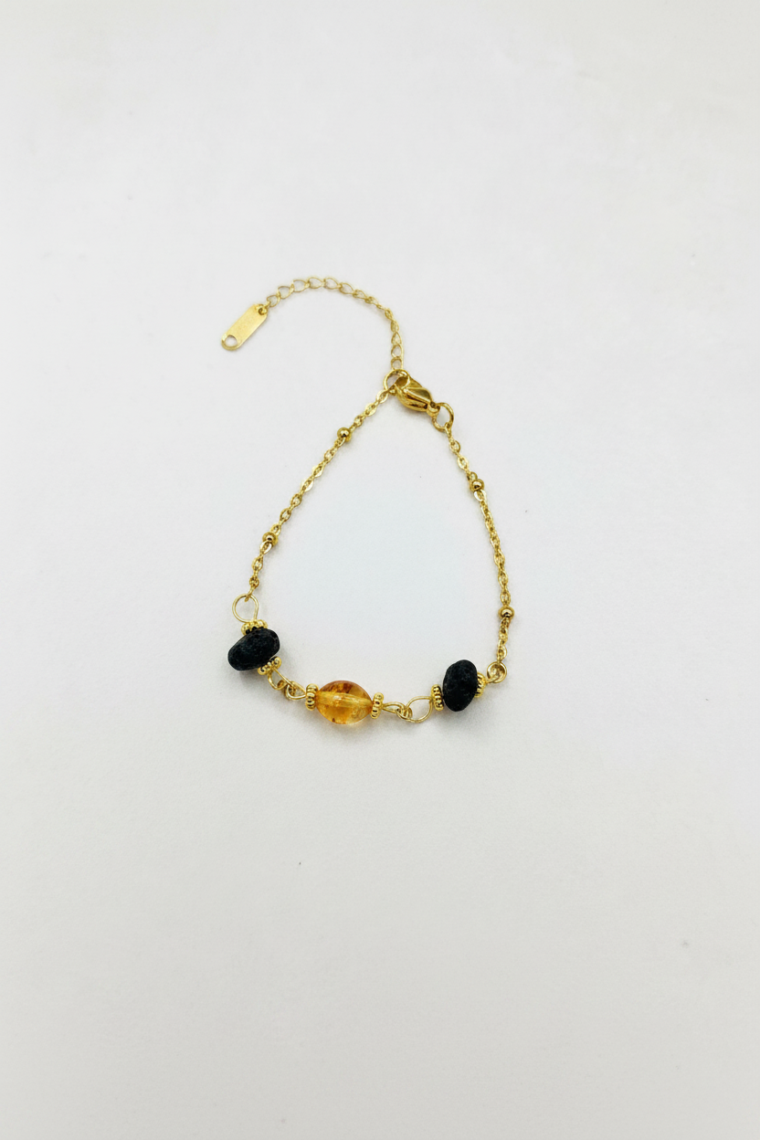 Bracelet 3 pierres naturelles citrine et obsidienne sur chaînette dorée réglable – Rêve de Rose