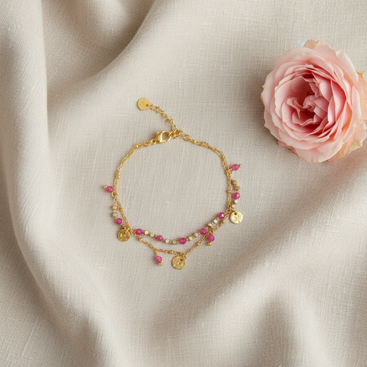 Bracelet double rang en acier inoxydable doré avec pierres naturelles tourmaline rose, breloques médailles martelées et chaînette de réglage