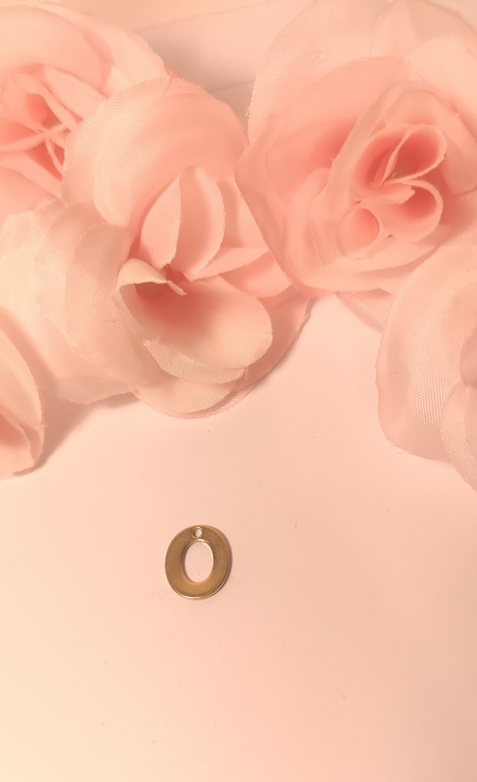 Charms lettre dorée O