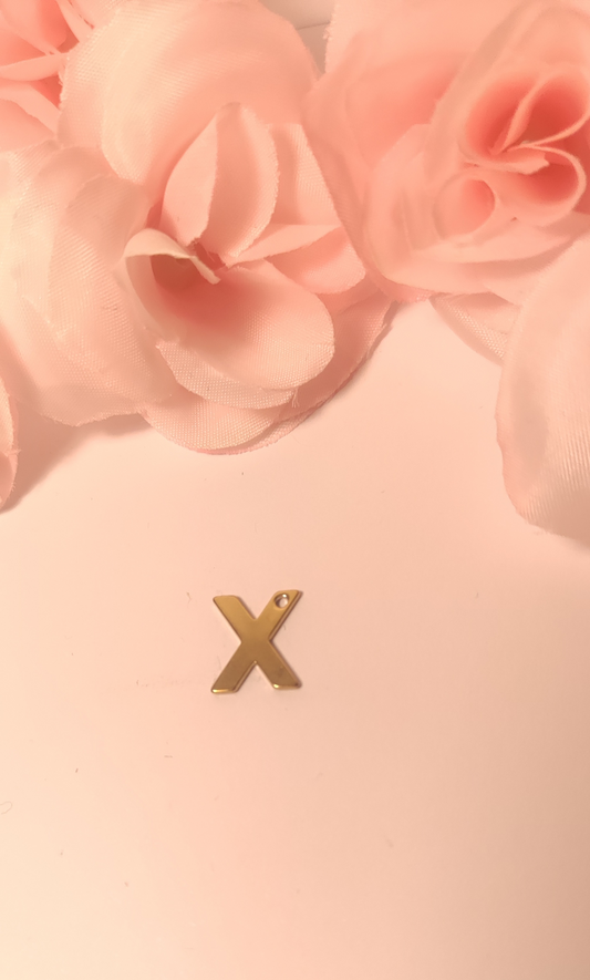Charms lettre dorée X