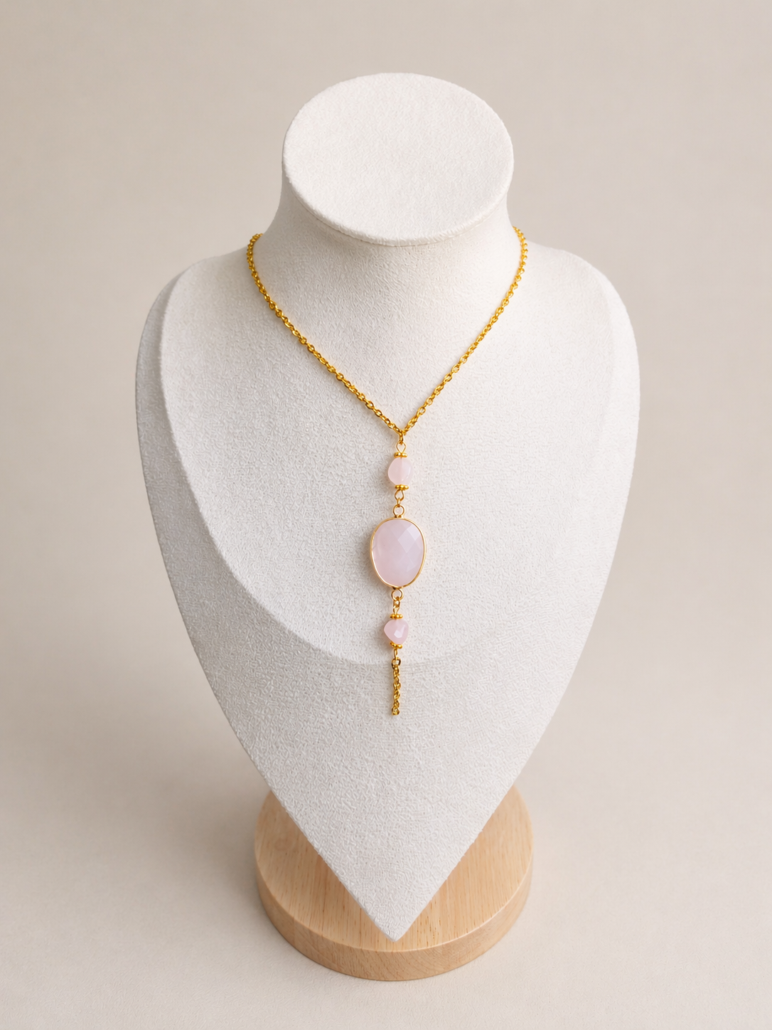 Collier en acier inoxydable doré avec pierres naturelles quartz rose et chaînette de réglage